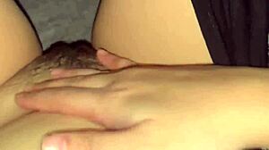 filipina pussy fingering