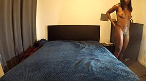 Ebony Casting Squirt