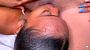Ebony Pussy Rub