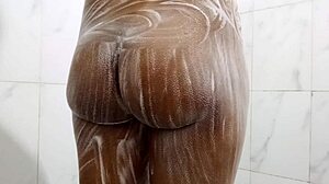 Bath Pissing
