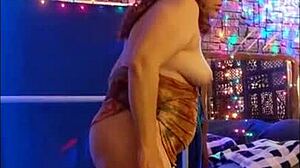 Hippy Pussy Dance