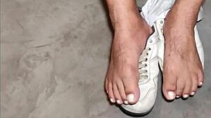 Bear Foot Worship