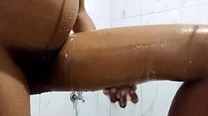 Piss Pregnant Milf