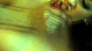 fingers tight pussy