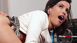 Mommy Pleasure Lesson