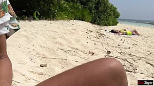 beach cum flash
