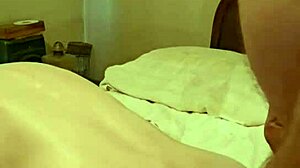 wife pussy stretching