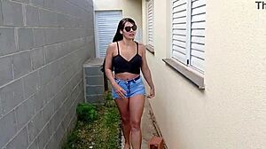 builder outdoor pounding