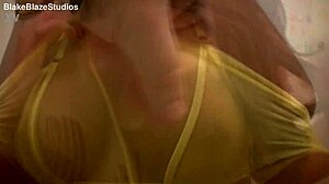 Pantyhose Lap Rip