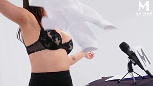 Booby Erotic Talk
