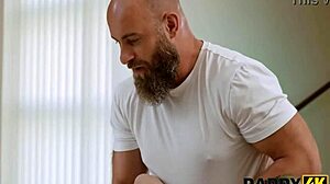 Resist Tight Pussy
