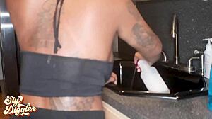 Cleaning Lady Dickdown