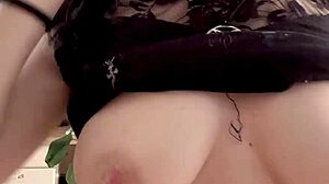 big boobs dildo