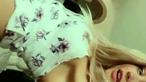 Latina Ass Shake