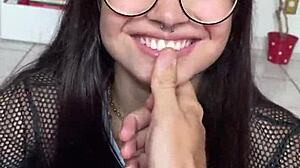 novinha deepthroat sloppy