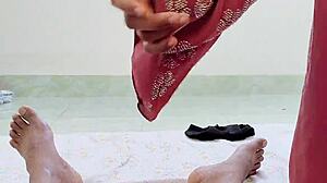 Hijabi milf desire