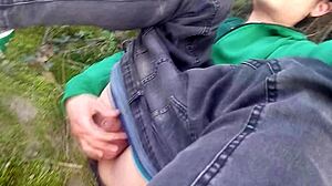 twink outdoor strokes