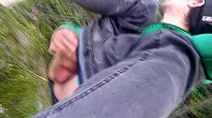 twink outdoor strokes